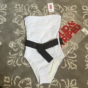 Solid & Striped Madeline Belt-White One Piece